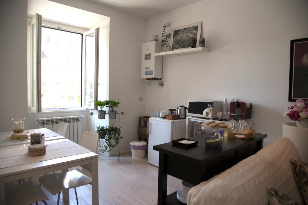 Center 2 Rooms B&B Rom Eksteriør billede
